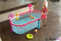 Barbie avec sa piscine